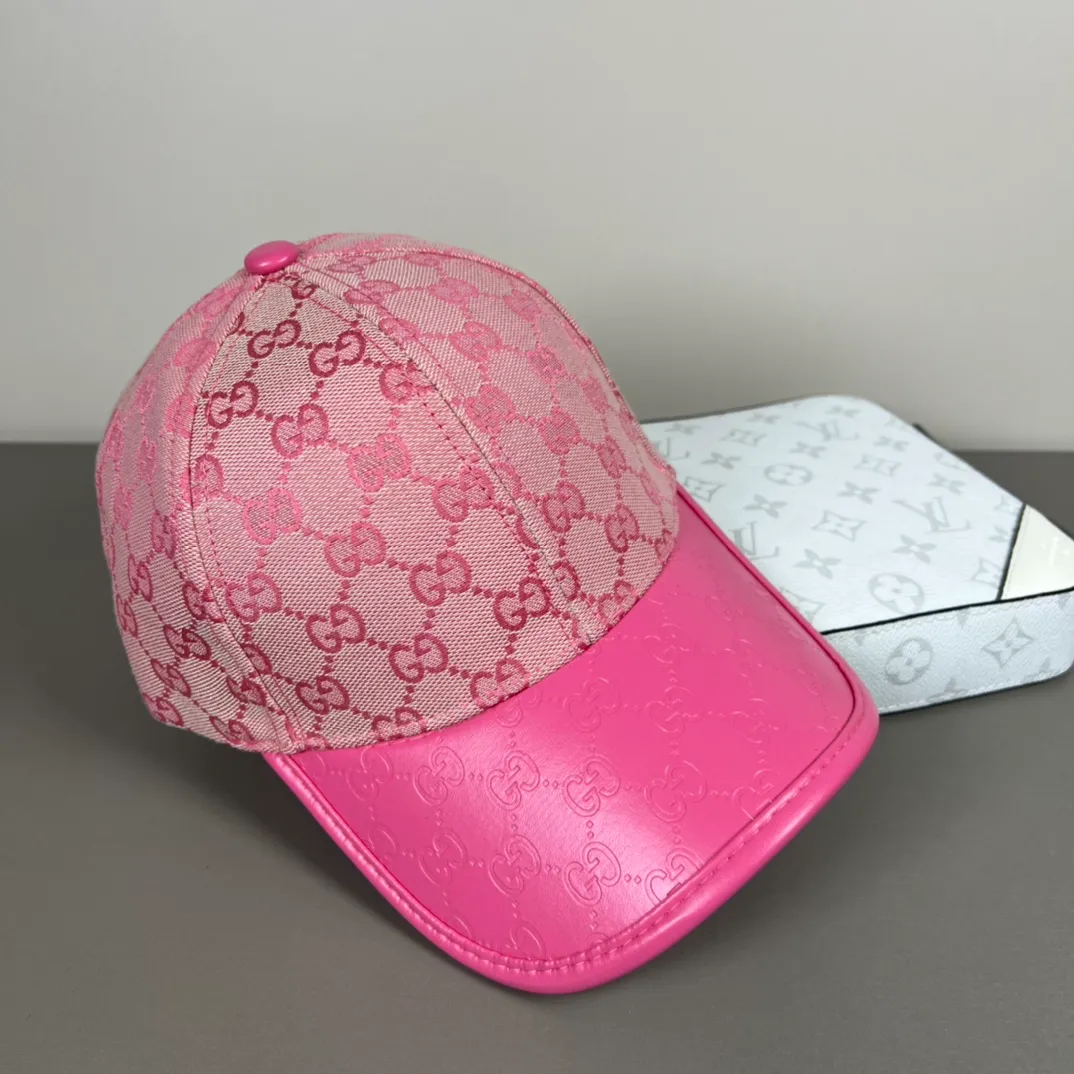 P46💰Gucci Baseball Cap♥️GUCCI🧢Official website new product, baseball cap, original quality, hot arrival 🔥🎩 The craftsmanship is very exquisite, high-end and classy! Low-key luxury, easy to carry! Running volume!