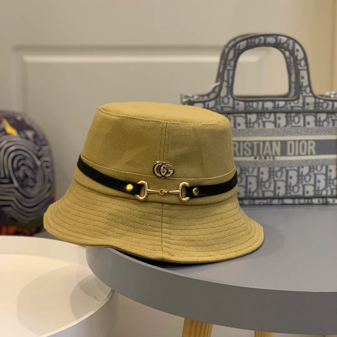 p90 GUCCI Gucci fisherman hat, the original quality is very popular, the craftsmanship is very exquisite, the high-end atmosphere is high-end! Low-key luxury, easy to carry! Running volume!