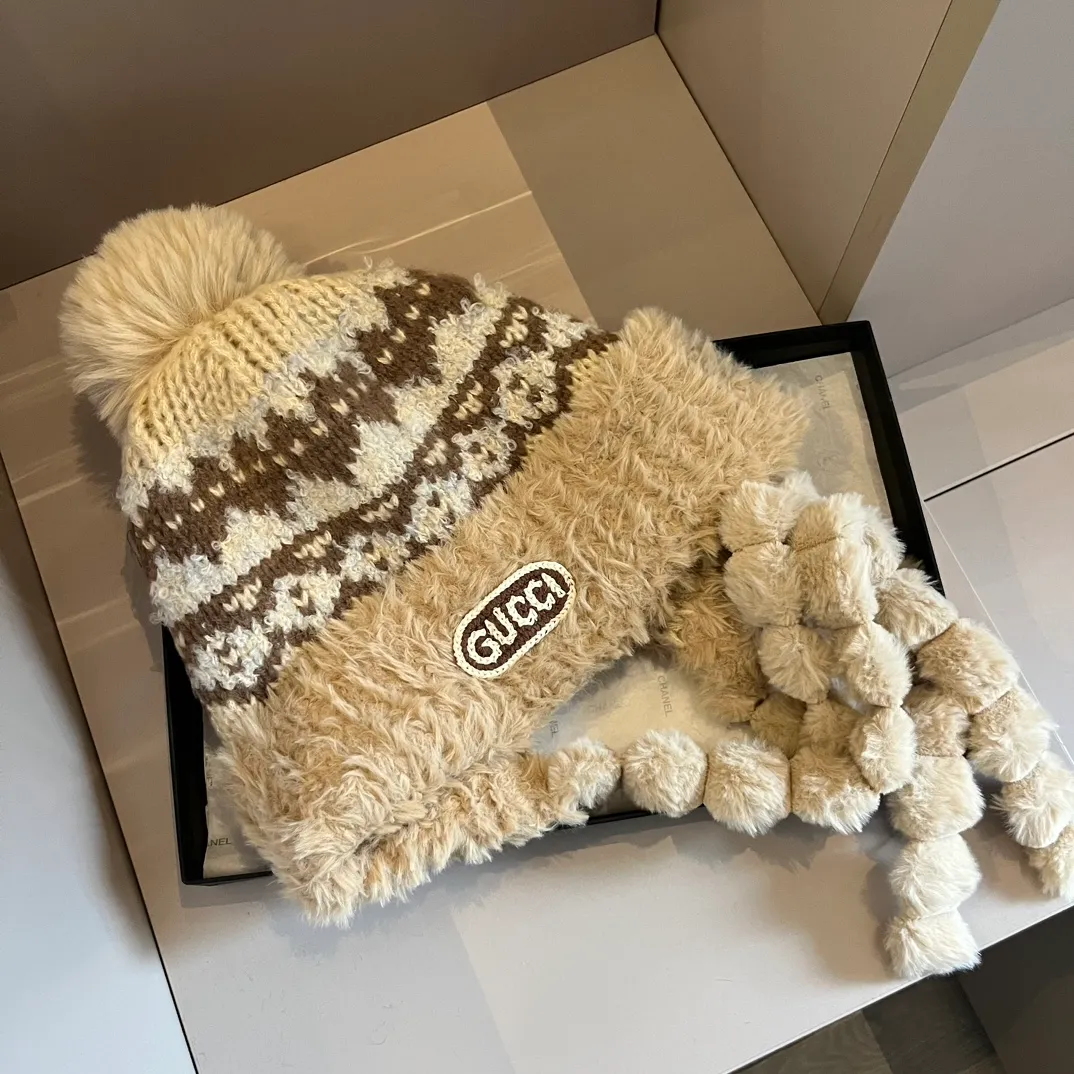 💰110¥ Gucci new knitted ear hat, head circumference 57cm