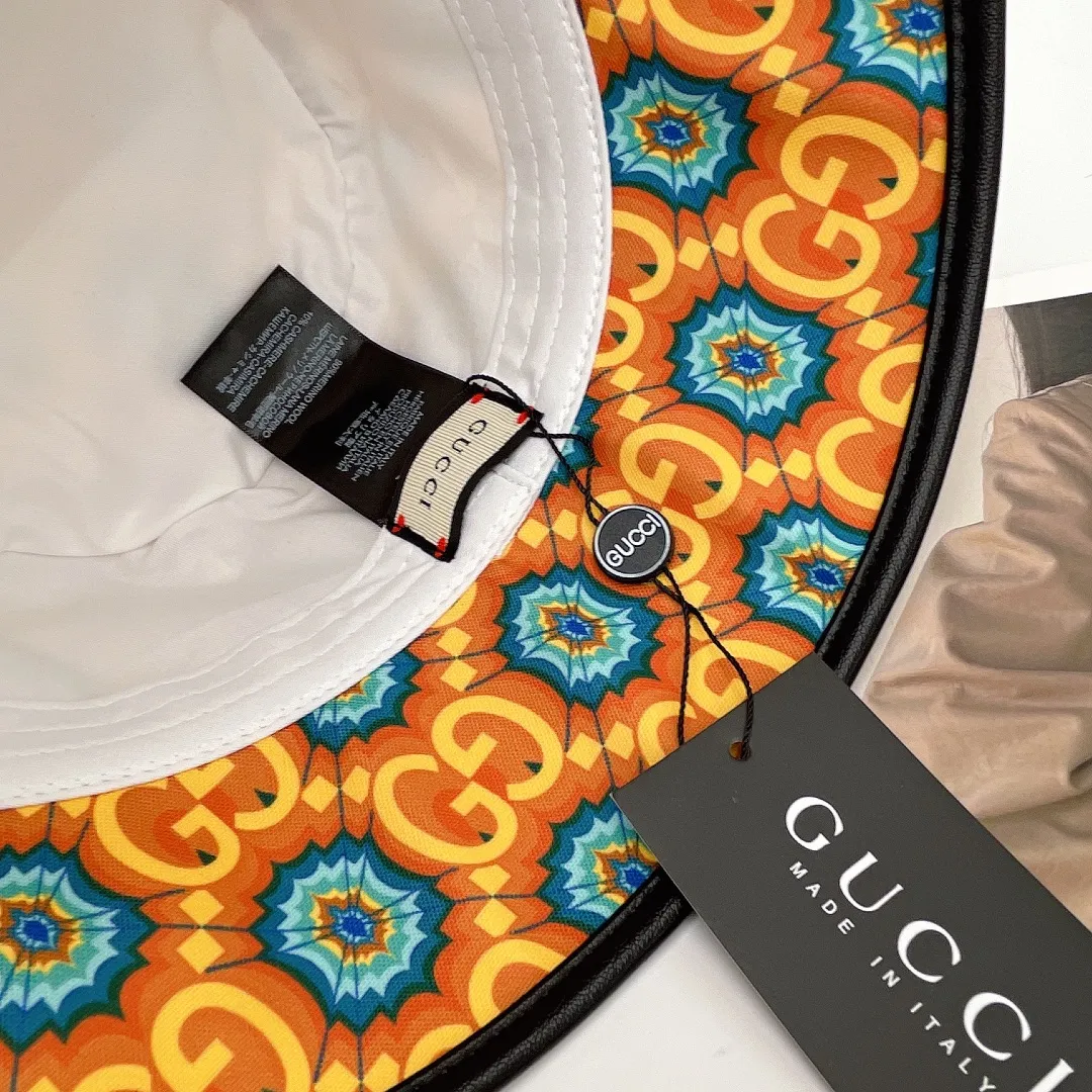P90 with dust bag Gucci bucket hat GUCCI bucket hat 🧢 New product from the official website, baseball cap, original order quality hot arrival 🔥🎩 The craftsmanship is very exquisite, high-end and classy! Low-key luxury, easy to carry! Running volume!