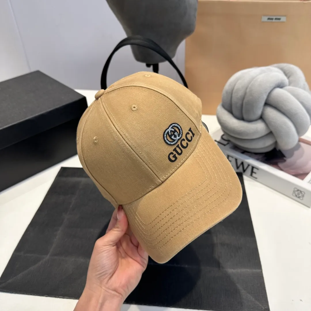 P60 Gucci Baseball Cap GUCCI official website new product, baseball cap, original quality, very popular 🔥The craftsmanship is very exquisite, high-end and classy! Low-key luxury, easy to carry! Running volume