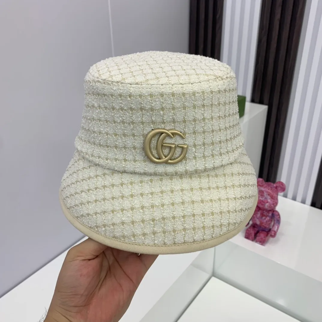 p90 Gucci 2020 new hat classic houndstooth wool blend casual fedora bucket hat, a stylish hat with a big-name aura! Same style for men and women!