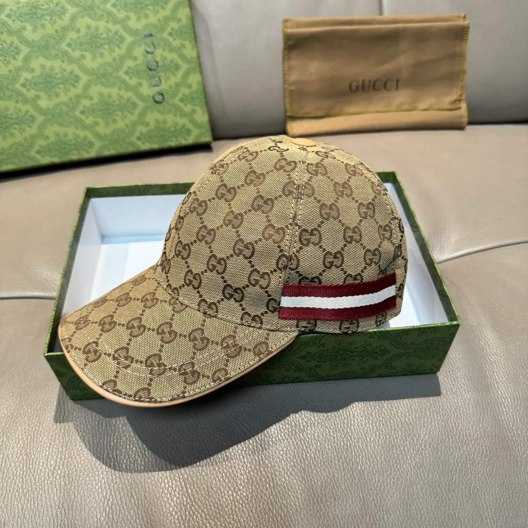 p90 ten thousand year old classic new color is shipped!   , Gucci (Gucci) classic original baseball cap 😍😍 1:1 mold opening and customization at the counter, the highest version, original canvas fabric + first layer of cowhide, light and breathable! Photographed in real life, suitable for men and women in all seasons, basic head circumference 56cm, adjustable patches.