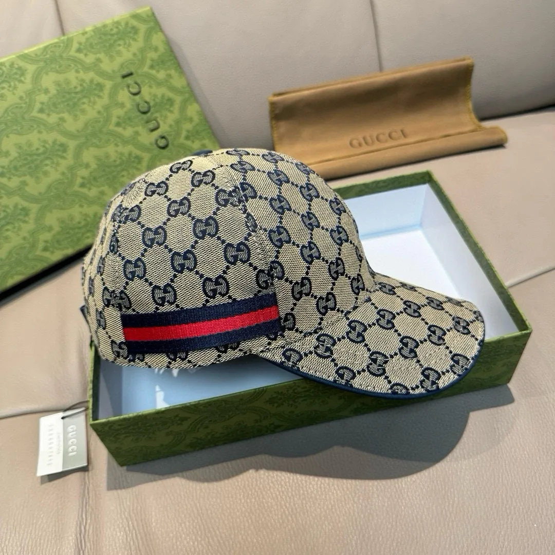 p900000 classic model! Apricot color, black, available in S and L sizes, Gucci (Gucci) classic original baseball cap 😍😍Customized with 1:1 mold opening at the counter, the highest version, original canvas fabric + first-layer cowhide, light and breathable! Photographed in real life, suitable for men and women in all seasons, basic head circumference 56cm, adjustable patches.
