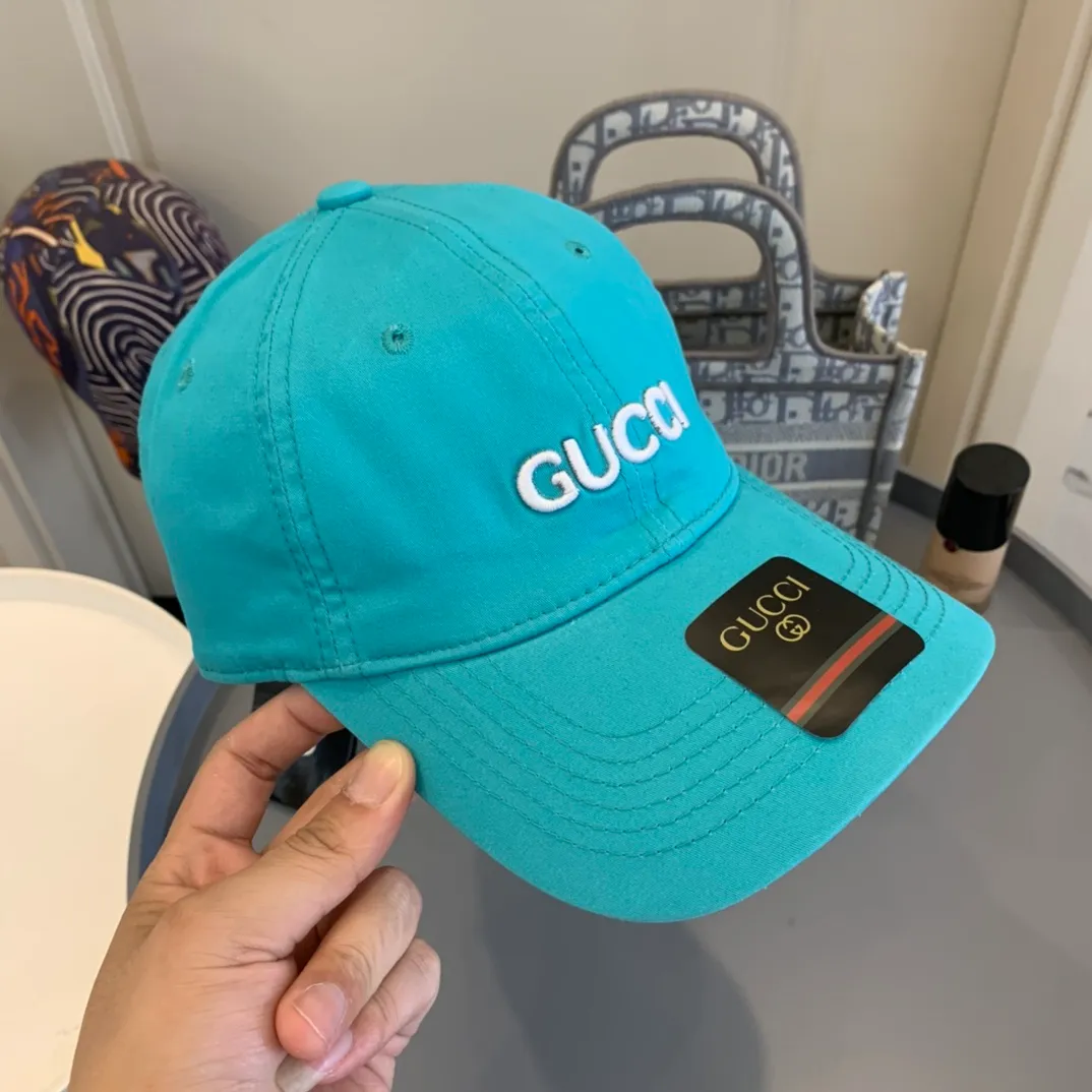 p60 Gucci Baseball Cap♥️GUCCI Baseball Cap🧢Official website new product Gucci Baseball Cap, original quality is very popular 🔥🎩 The craftsmanship is very exquisite, high-end and classy! Low-key luxury, easy to carry! Excellent quality👍Fashionable and versatile