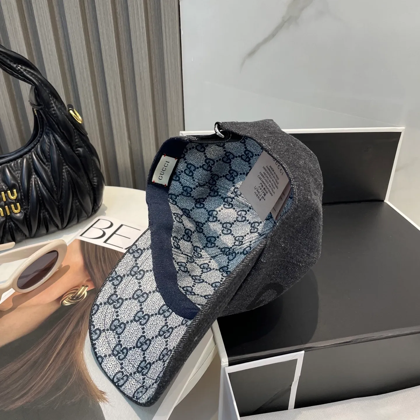 P70 GUCCI 2025 new washed denim baseball cap at the counter, very trendy! Casual and sports style, classic production, super easy to match!