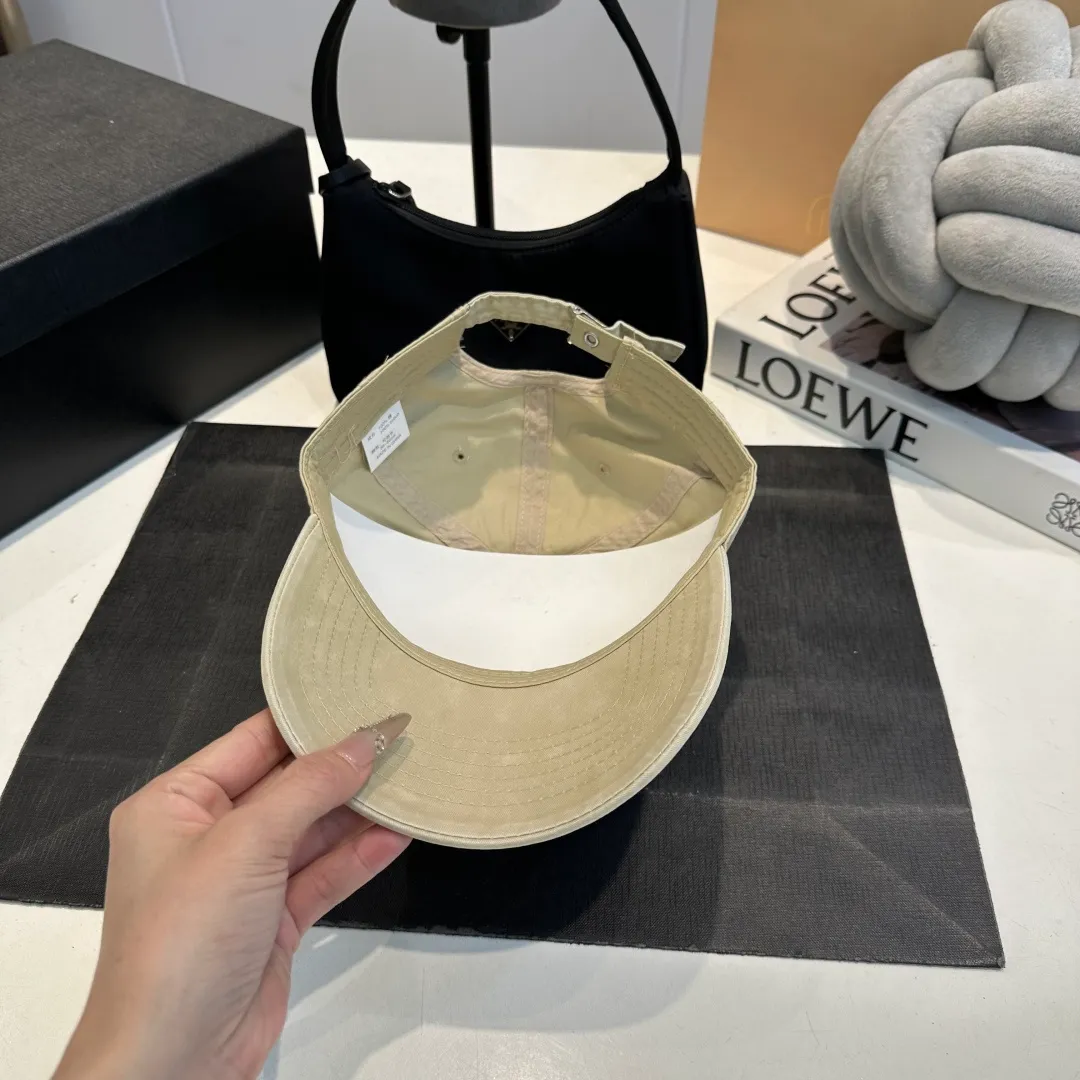 P60 Gucci new original baseball cap, exquisite and pure, stylish and stylish, cool and fashionable, great quality