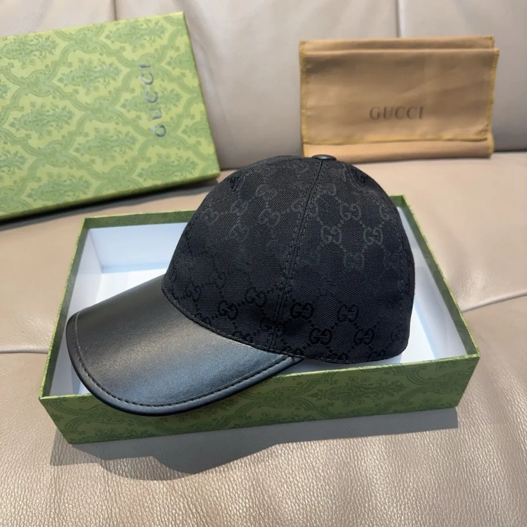 P90, Gucci (Gucci) new original baseball cap, canvas and leather, best-selling model at the counter, 1:1 mold customization, original canvas fabric + first-layer cowhide, fashionable and handsome! The quality is great, the basic head circumference is 56cm, and the patch is adjustable.