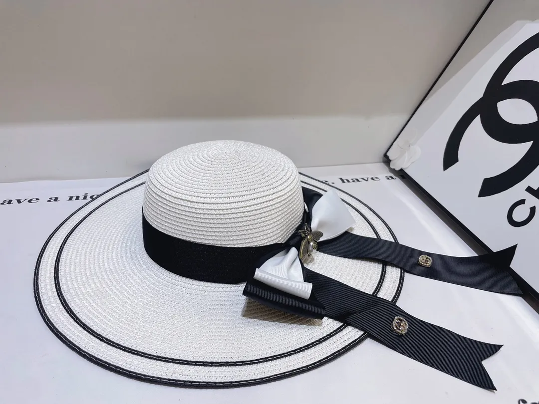 Gucci bow bee 🐝 flat brim hat