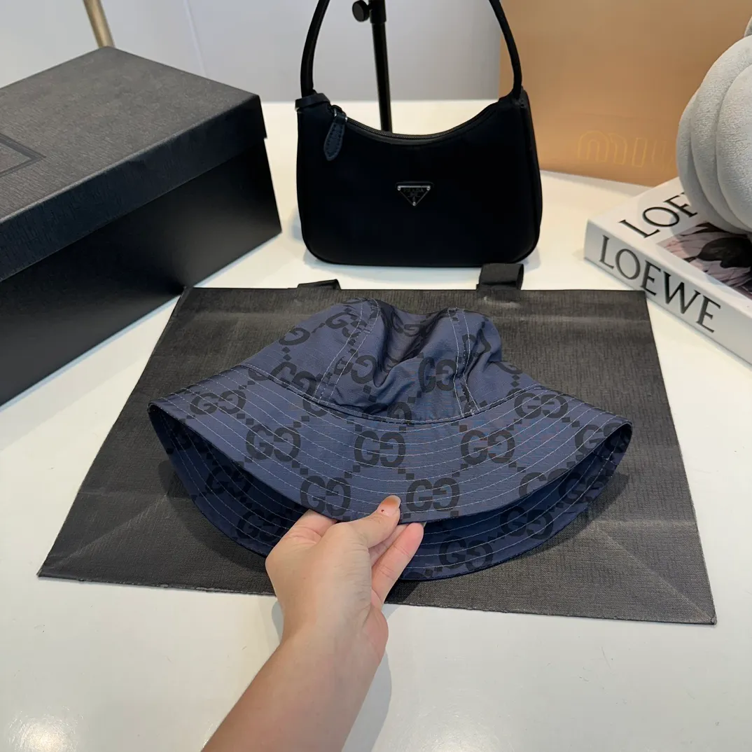 P50 GUCCI bucket hat, a new product from the official website, the original quality of the fisherman hat is very popular 🔥🎩 The craftsmanship is very exquisite, high-end and classy! Low-key luxury, easy to carry! Running volume!