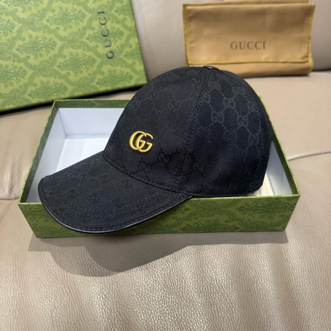 P90., Gucci (Gucci) new original baseball cap, metal double G, the latest model at the counter, 1:1 mold customization, genuine mold hardware, original canvas fabric + first-layer cowhide, original quality! The quality is great, the basic head circumference is 56cm, and the patch is adjustable.