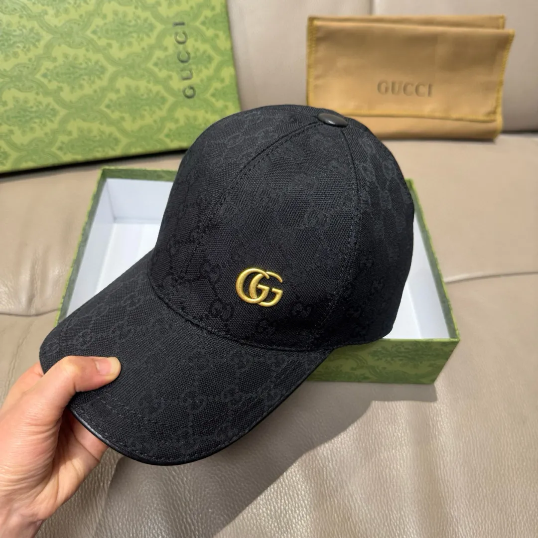 P90., Gucci (Gucci) new original baseball cap, metal double G, the latest model at the counter, 1:1 mold customization, genuine mold hardware, original canvas fabric + first-layer cowhide, original quality! The quality is great, the basic head circumference is 56cm, and the patch is adjustable.