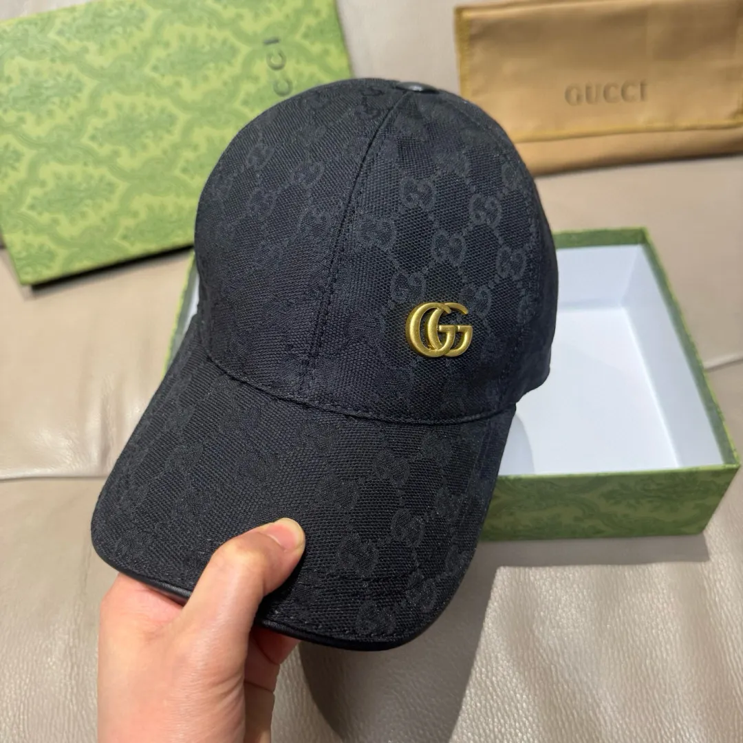 P90., Gucci (Gucci) new original baseball cap, metal double G, the latest model at the counter, 1:1 mold customization, genuine mold hardware, original canvas fabric + first-layer cowhide, original quality! The quality is great, the basic head circumference is 56cm, and the patch is adjustable.