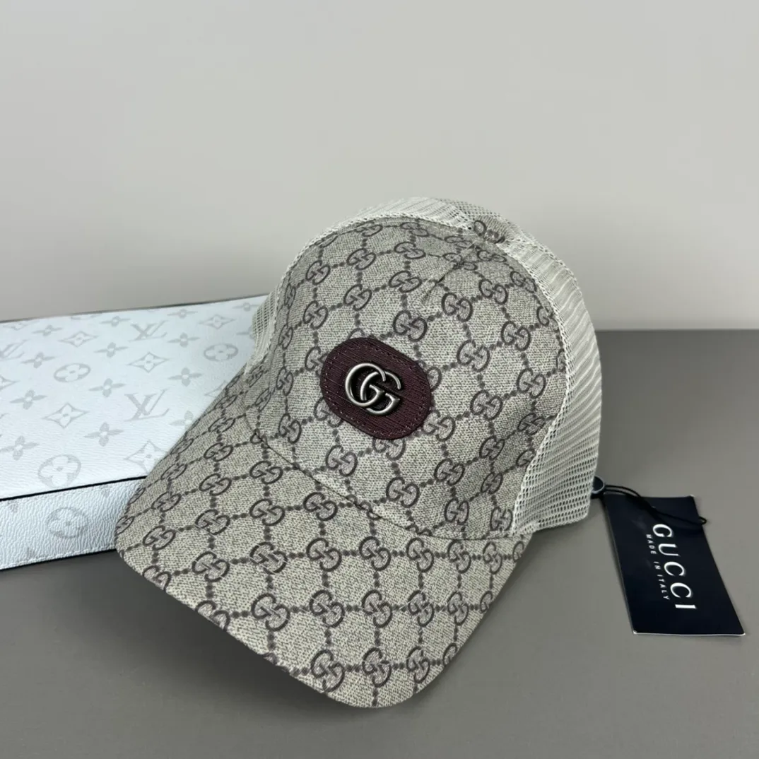P56💰Gucci Baseball Cap♥️GUCCI🧢Official website new product, baseball cap, original quality, hot arrival 🔥🎩 The craftsmanship is very exquisite, high-end and classy! Low-key luxury, easy to carry! Running volume!