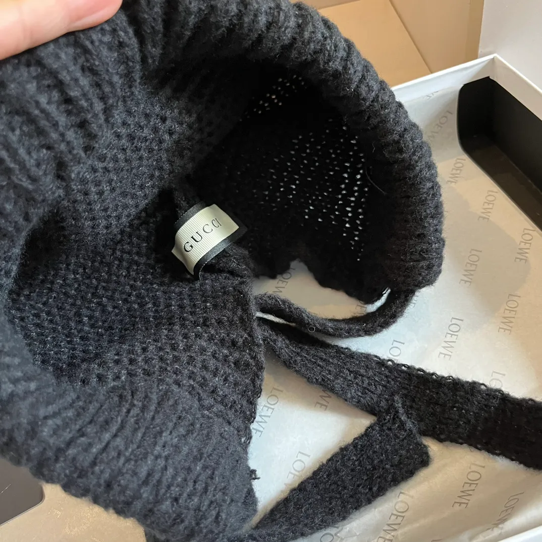 💰90¥ Gucci new knitted cold hat ear protection hat