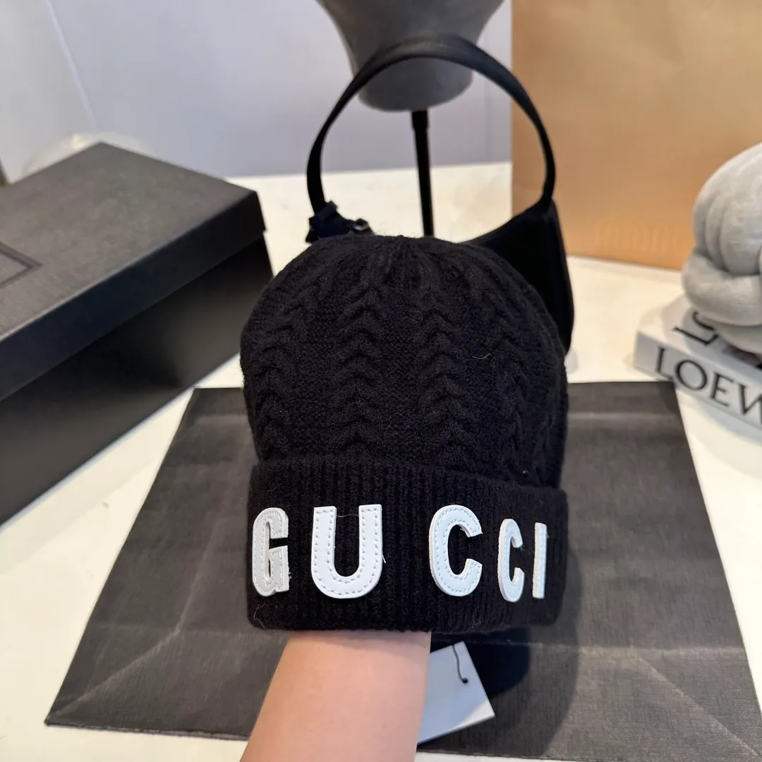 P80 Gucci knitted beanie, unisex