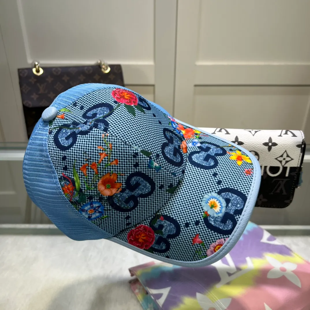 P50💰Gucci Baseball Cap♥️GUCCI🧢New product from the official website, mesh baseball cap, original quality, very popular 🔥🎩 The craftsmanship is very exquisite, high-end and classy! Low-key luxury, easy to carry! Running volume!