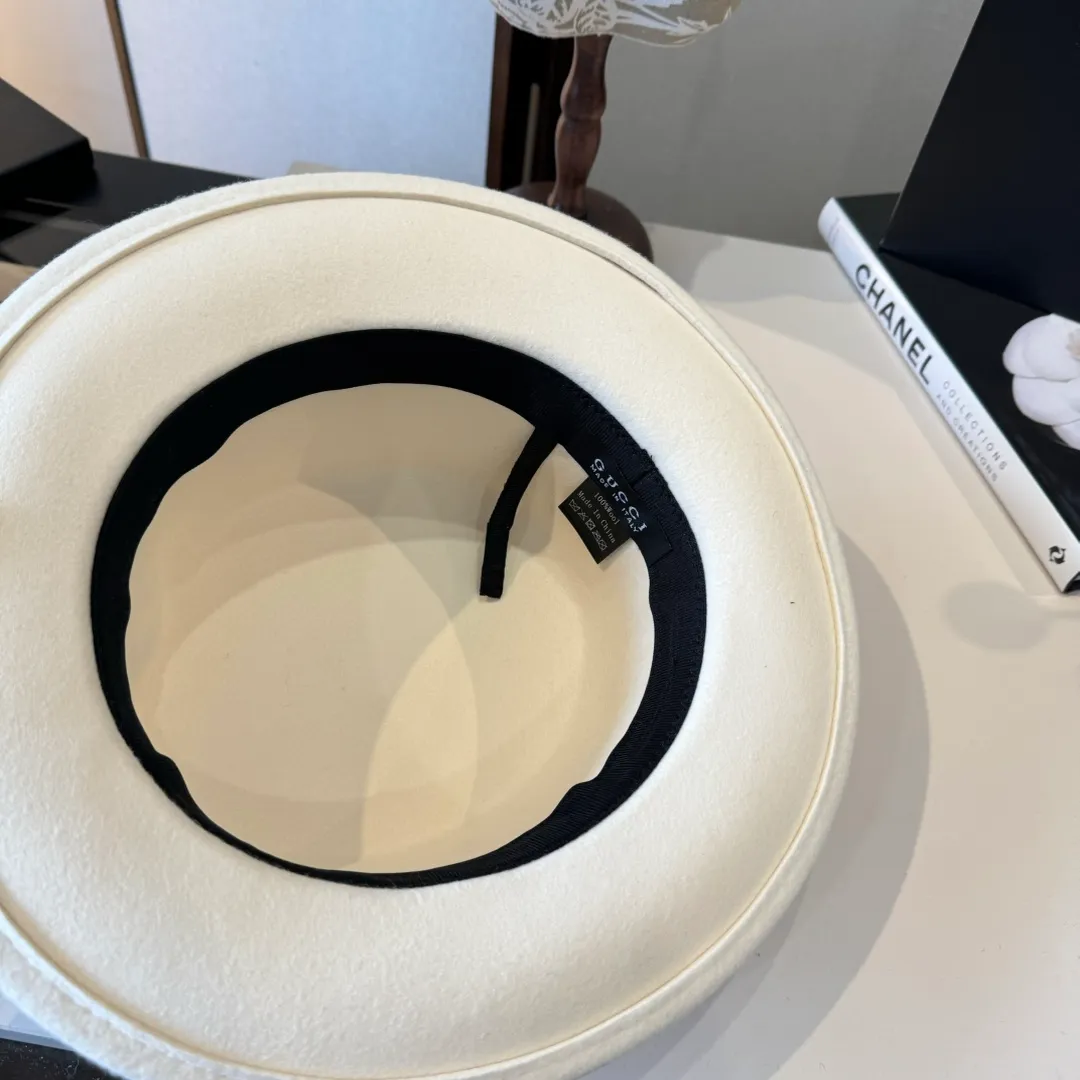💰210¥ White Gucci new wool top hat, flat top hat, 100% wool fabric 🦙%, head circumference 57cm