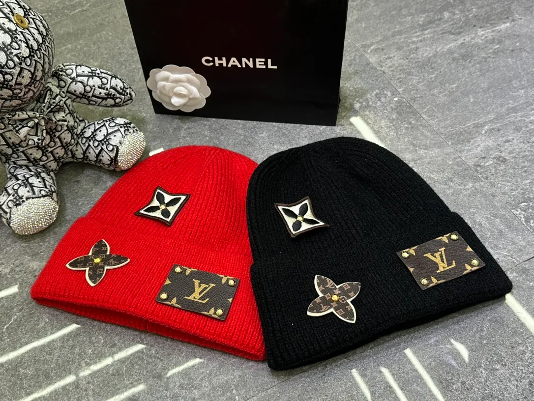 Cabbage price, inquiry with pictures!  2024 autumn and winter popular LV knitted hat🔥🔥