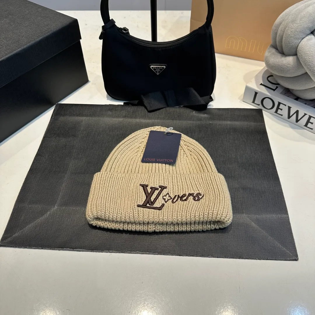 P58 LV Louis new autumn and winter style wool hat, 100% wool fabric🐑