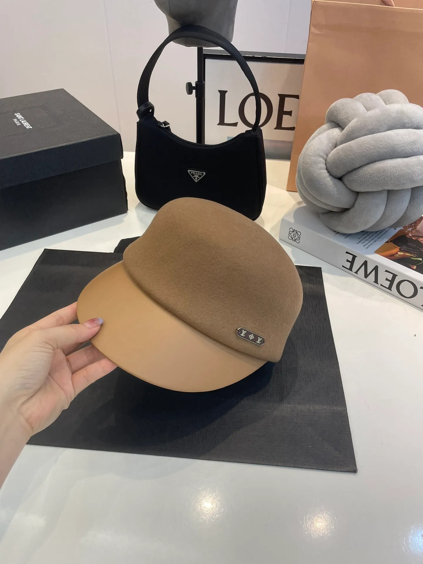 P130 LV new autumn and winter wool peaked cap, woolen army cap, 100% wool fabric, head circumference 57cm, black, rice and khaki tricolor