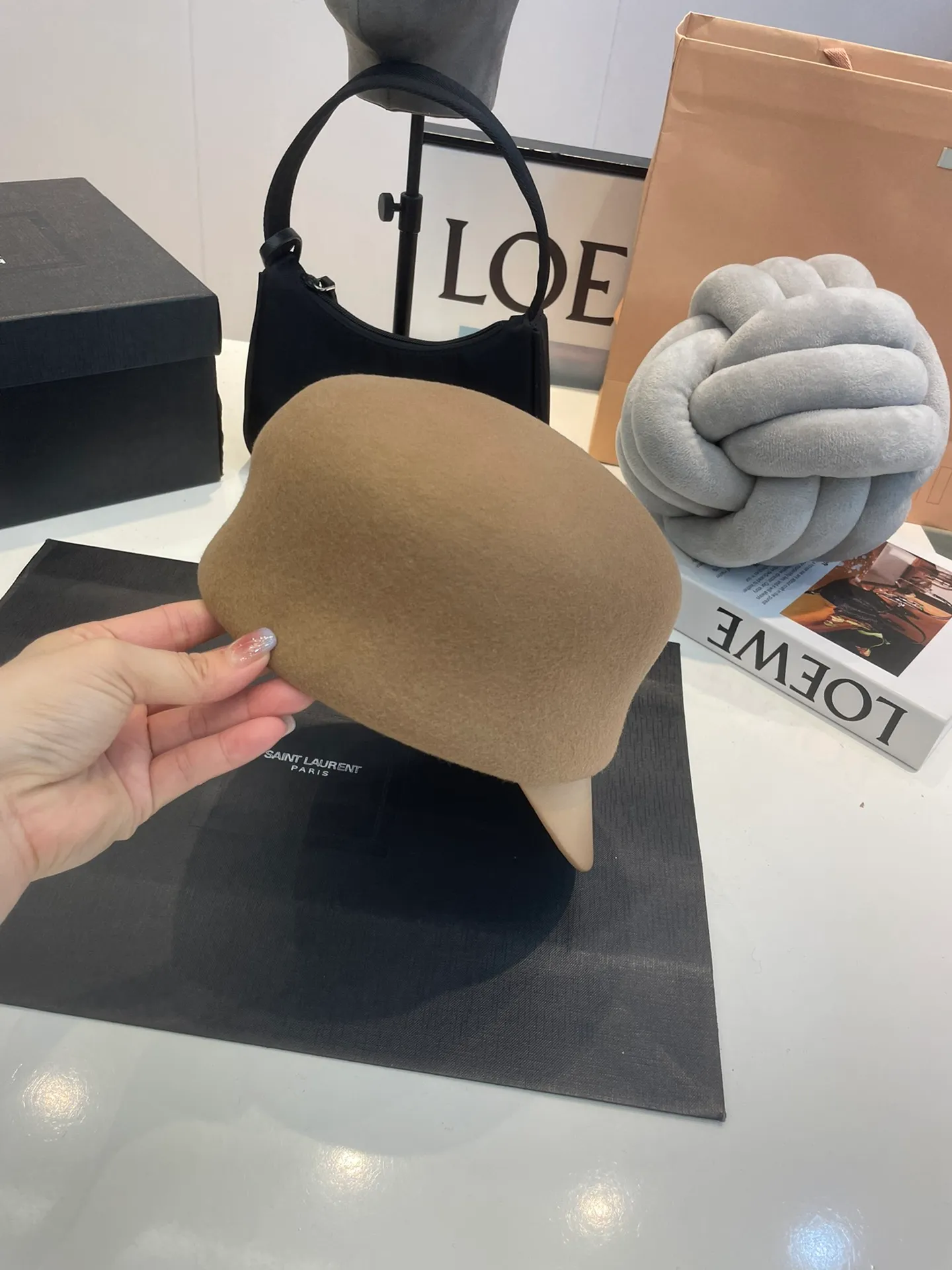 P130 LV new autumn and winter wool peaked cap, woolen army cap, 100% wool fabric, head circumference 57cm, black, rice and khaki tricolor