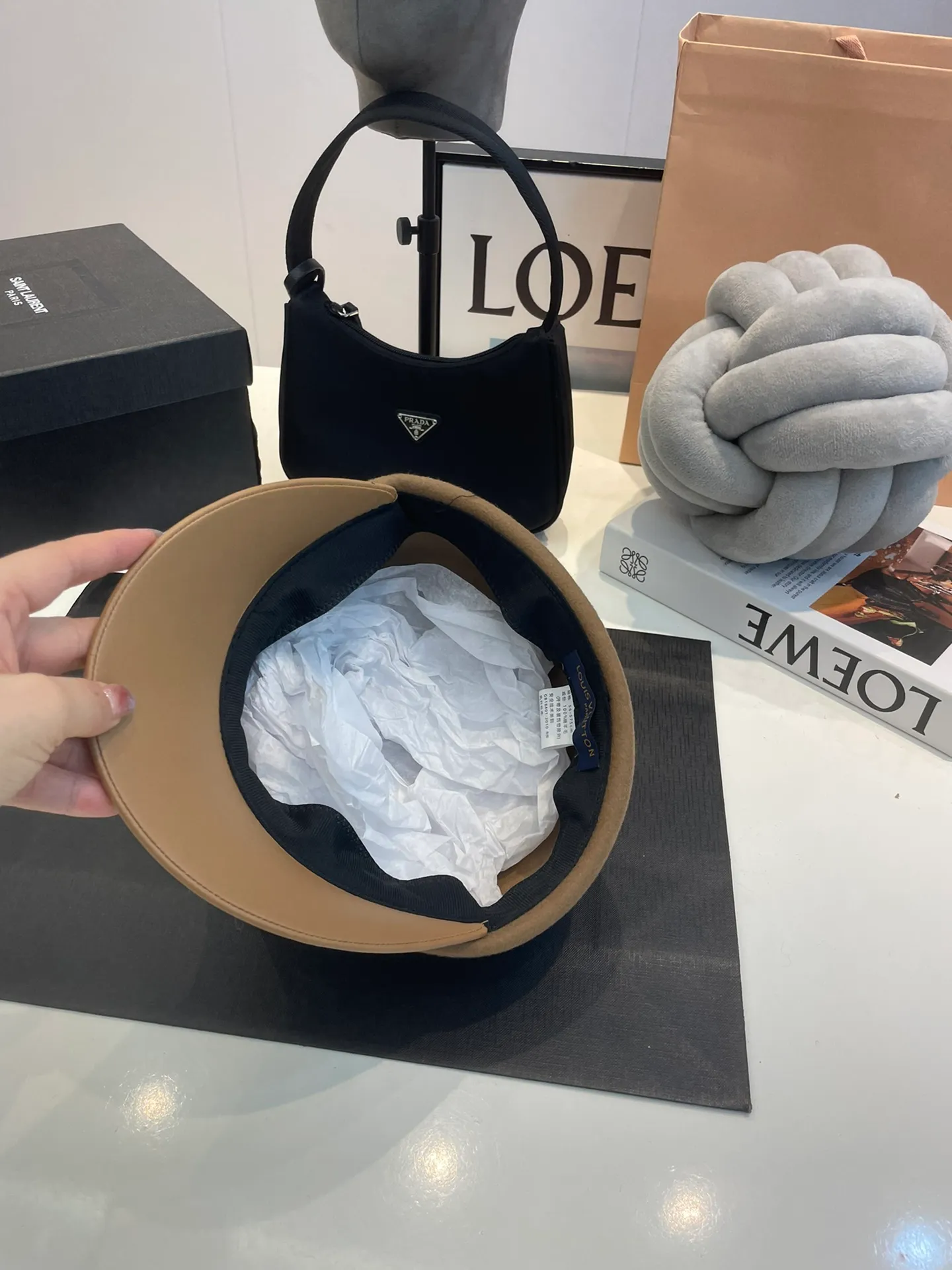 P130 LV new autumn and winter wool peaked cap, woolen army cap, 100% wool fabric, head circumference 57cm, black, rice and khaki tricolor