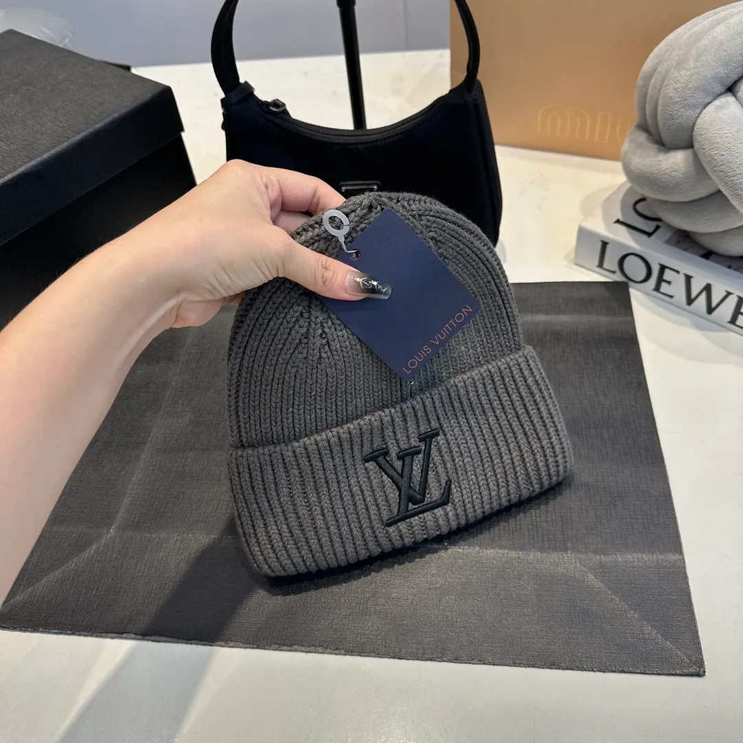 P58 LV Louis new autumn and winter style wool hat, 100% wool fabric🐑