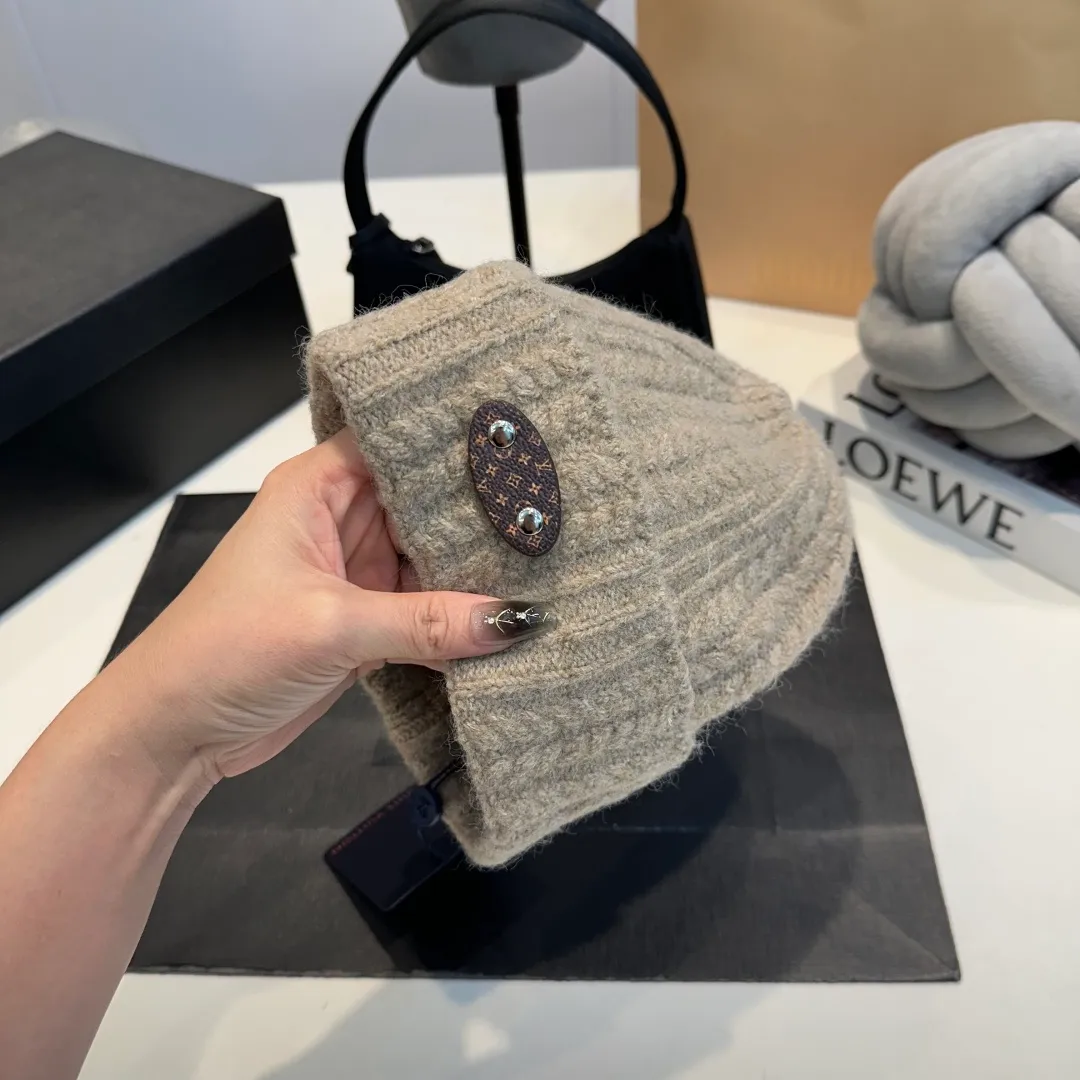 P56 LV Louis new autumn and winter style wool hat, 100% wool fabric🐑