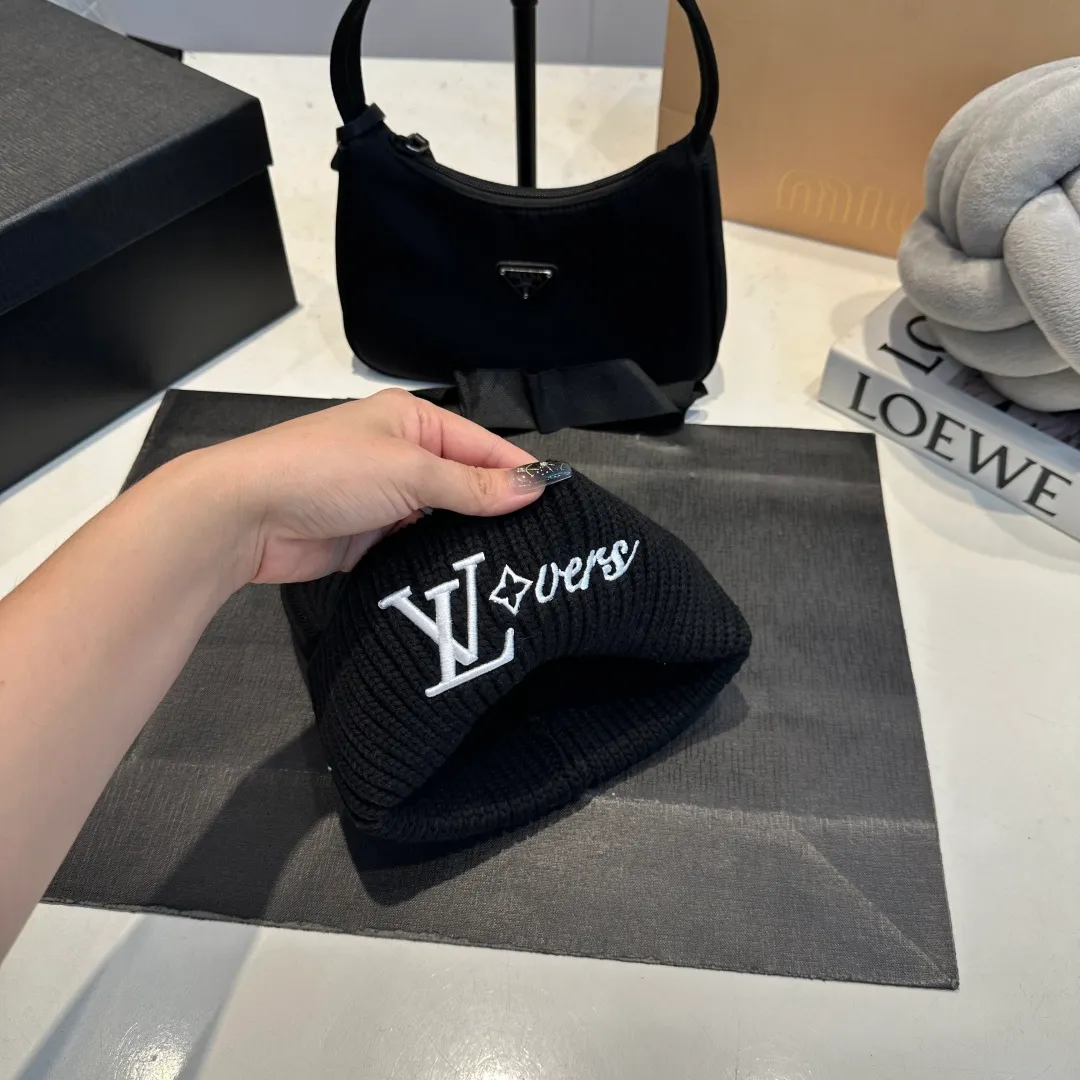 P58 LV Louis new autumn and winter style wool hat, 100% wool fabric🐑