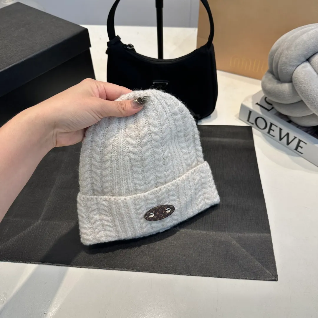 P56 LV Louis new autumn and winter style wool hat, 100% wool fabric🐑