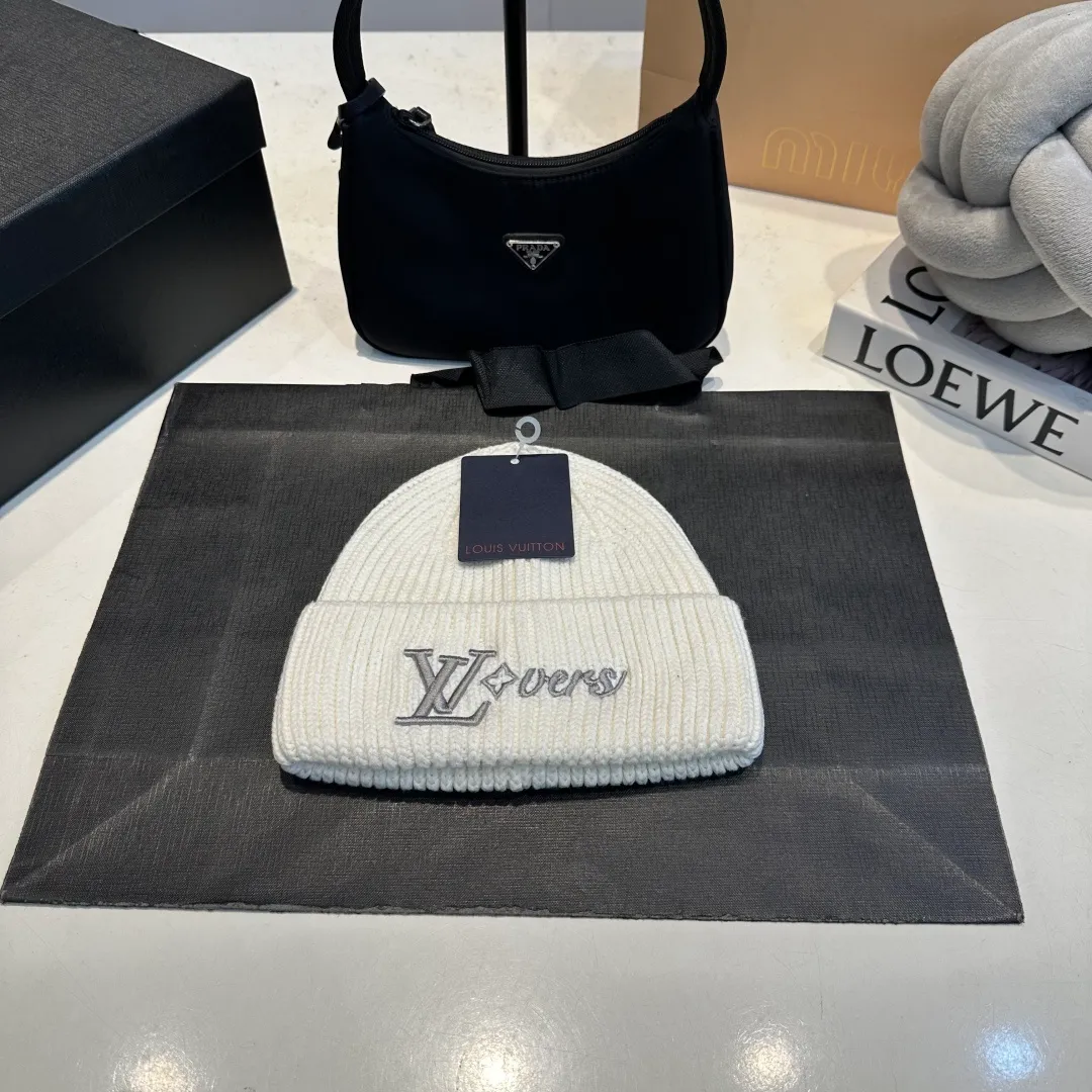 P58 LV Louis new autumn and winter style wool hat, 100% wool fabric🐑