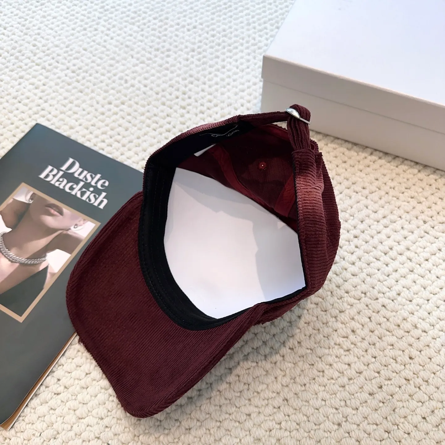 P60 Calvin Klein, CK logo autumn and winter new baseball cap, recommended by Xiaohongshu, fashionable and versatile, a favorite of many celebrities, very explosive, very popular, very good-looking
