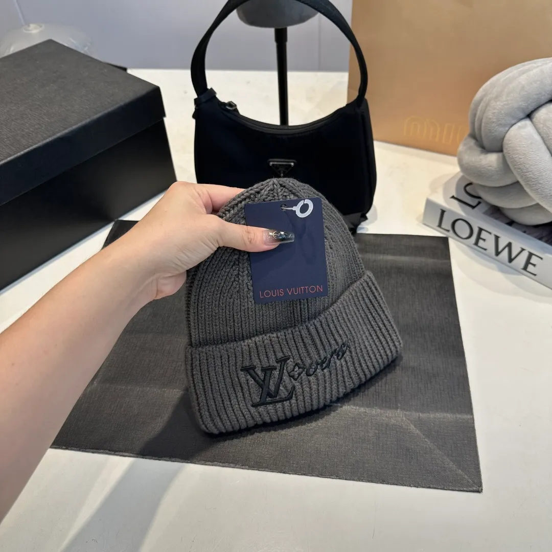 P58 LV Louis new autumn and winter style wool hat, 100% wool fabric🐑