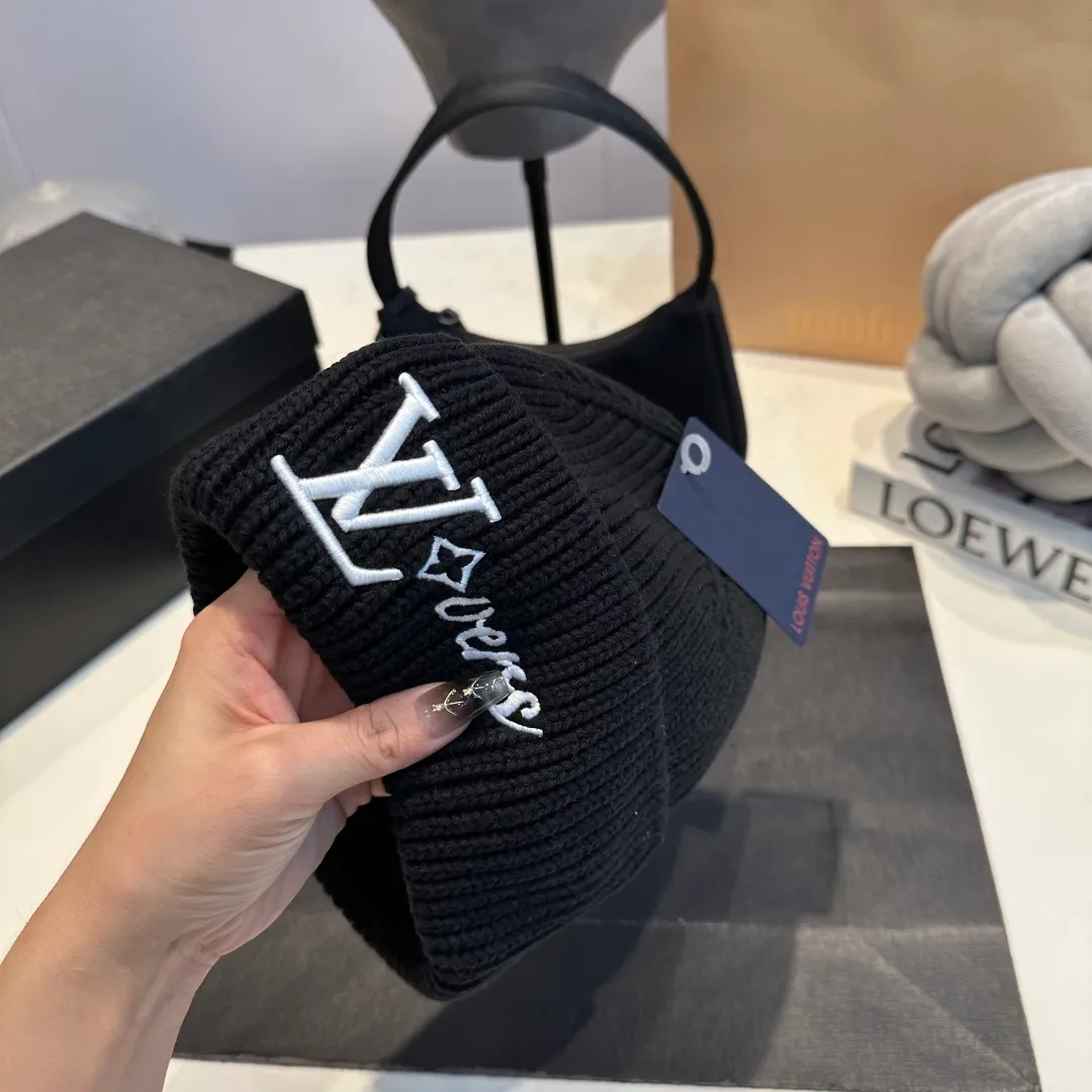P58 LV Louis new autumn and winter style wool hat, 100% wool fabric🐑