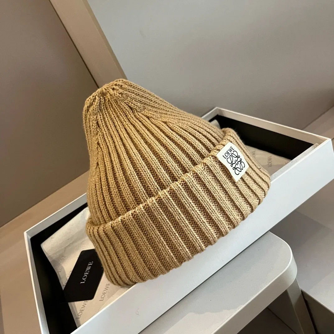 💰90¥ LOEWE new knitted beanie, unisex