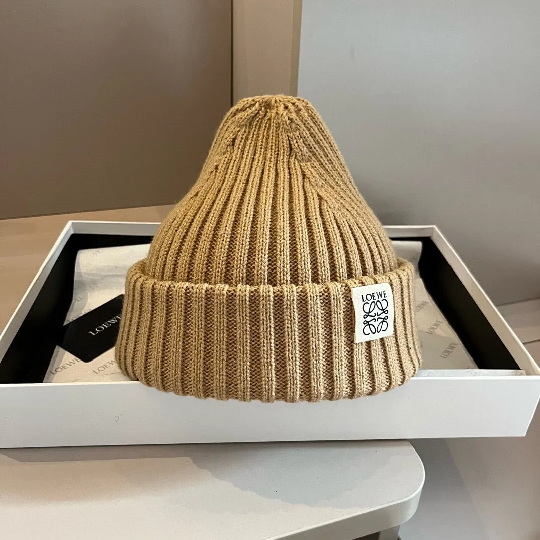 💰90¥ LOEWE new knitted beanie, unisex