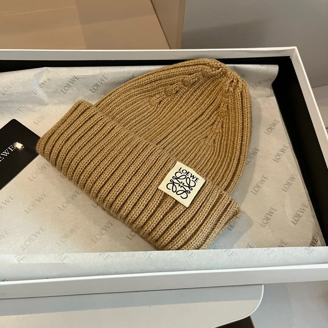 💰90¥ LOEWE new knitted beanie, unisex