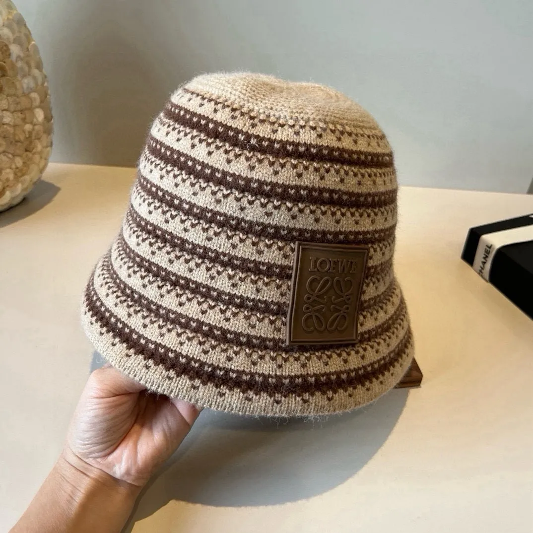 💰90¥ Loewe's new fisherman hat, head circumference 57cm