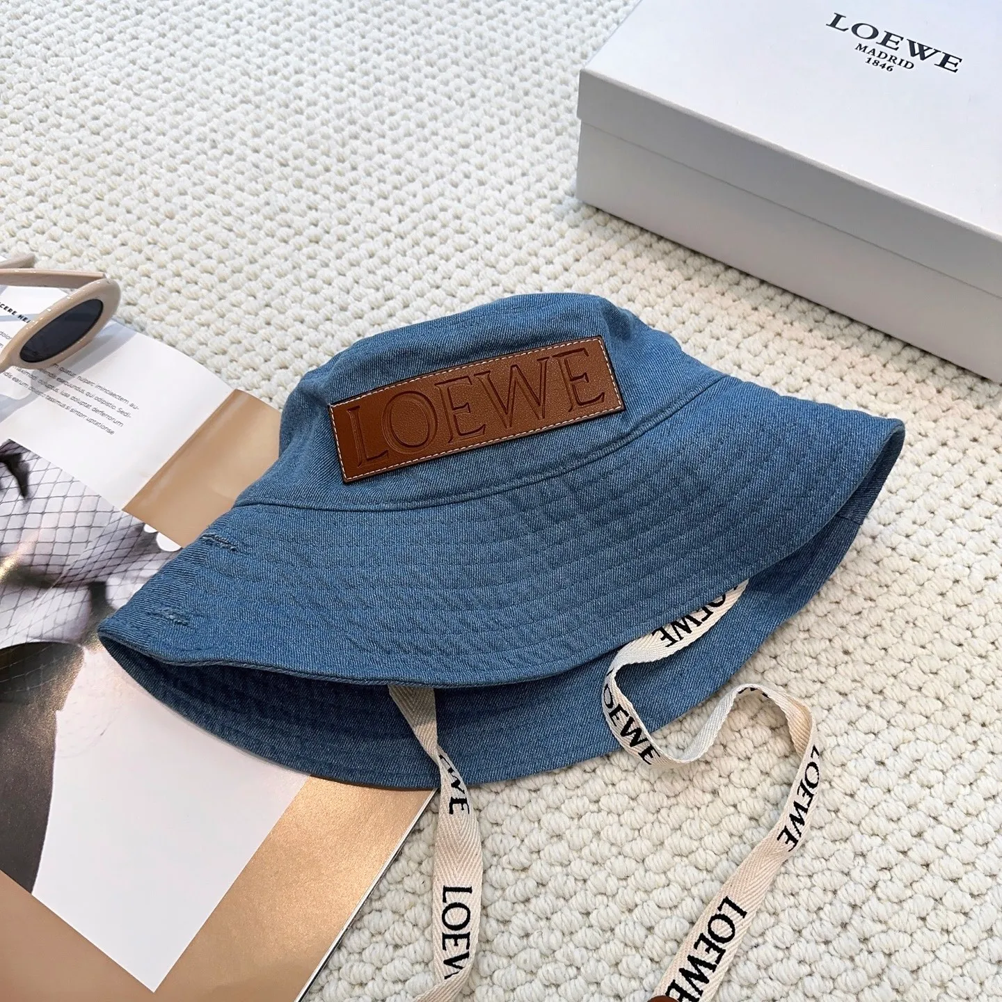 P70 Luo Yiwei's personalized fisherman's hat with straps is an excellent casual fisherman's hat. The texture is full of retro style and has a strong street style. It's handsome! Can be worn all year round! Head circumference-55-58cm