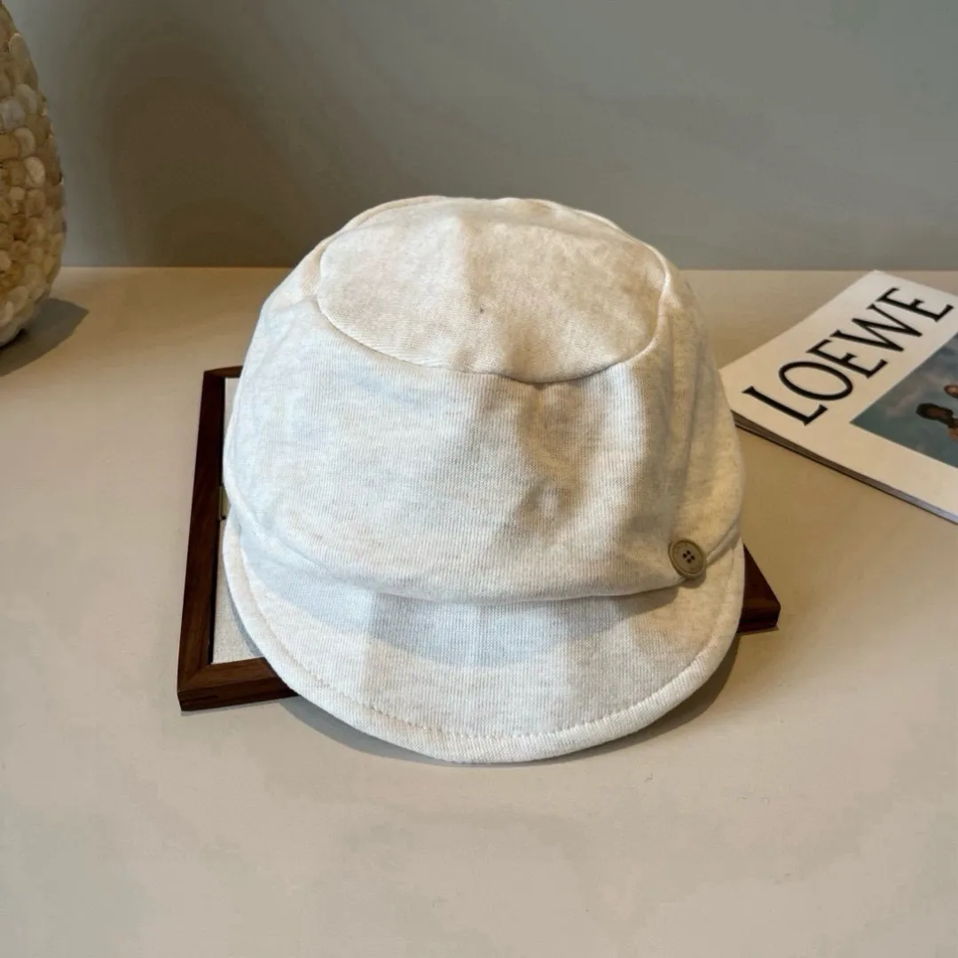 🉐160¥ Loewe Autumn Painter's Cap, adjustable with elastic band at the back, suitable for any face shape