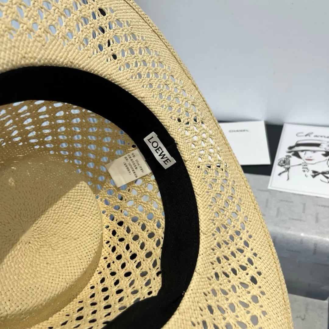 💰190¥ LOEWE new style straw hat, pure hand hooked straw hat, a must-have item for travel, head circumference 57cm