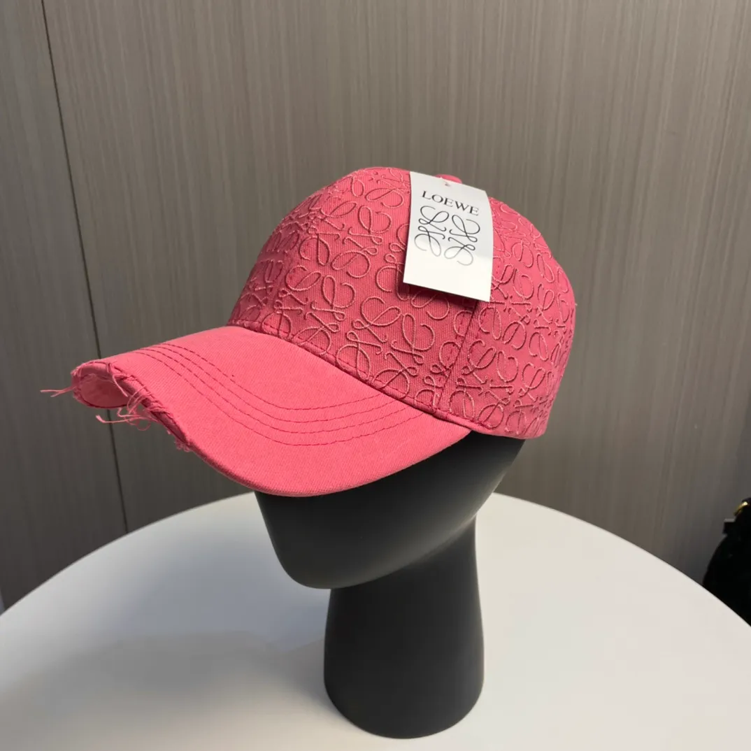 P70💛 Comes with dust bag [Loewe] new embroidered baseball cap, shipped from the counter at the same time, big-name models are super easy to match, hurry up and get it