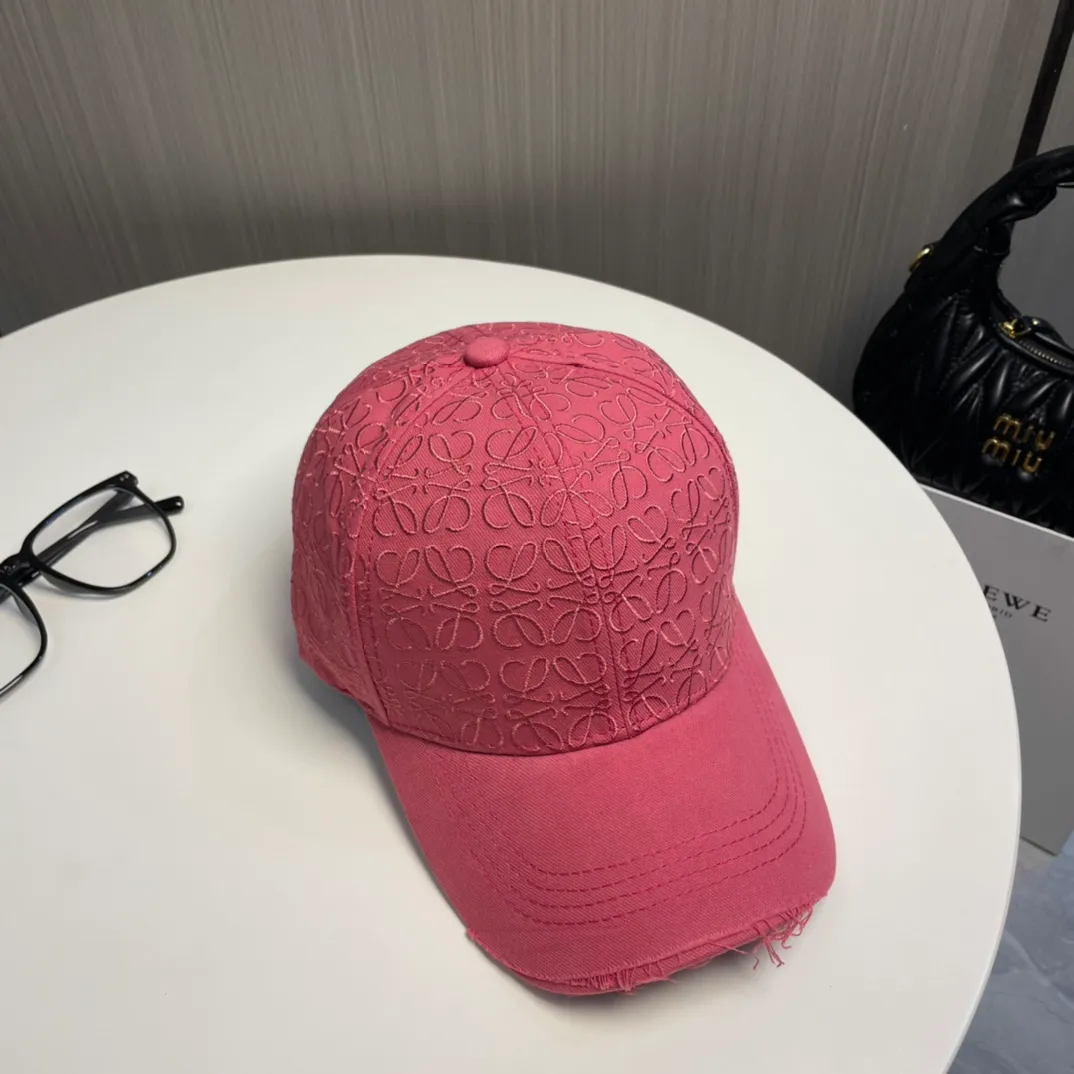 P70💛 Comes with dust bag [Loewe] new embroidered baseball cap, shipped from the counter at the same time, big-name models are super easy to match, hurry up and get it