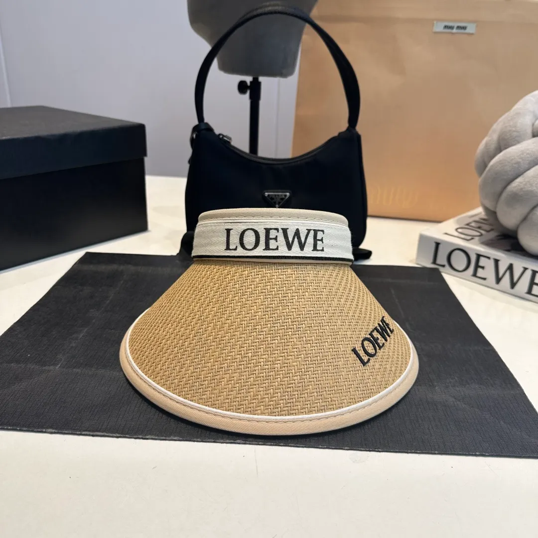 P44 LOEVE hollow top peaked cap, straw hat, original quality, exquisite workmanship, high-end luxury, very breathable and adjustable,