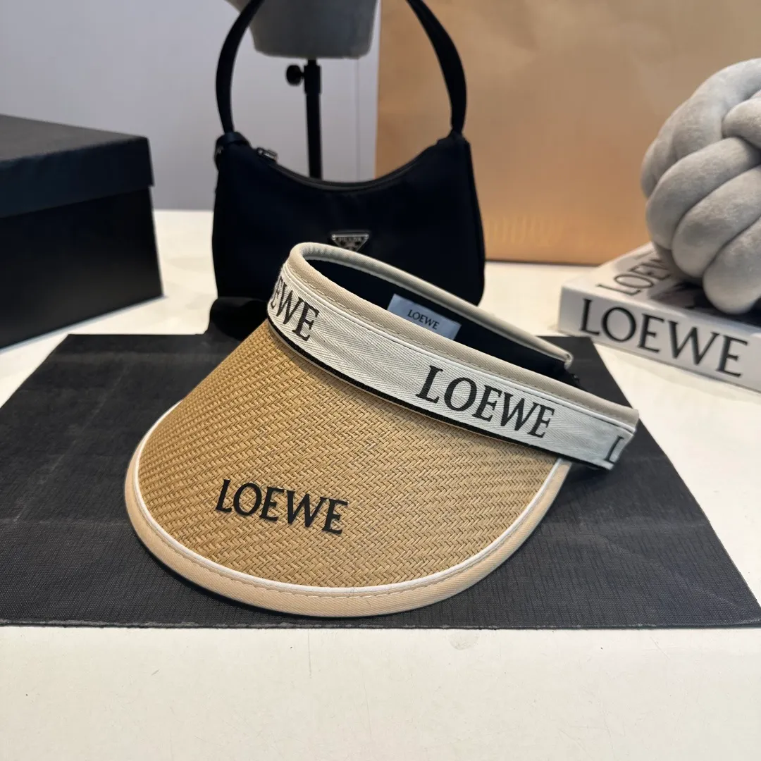 P44 LOEVE hollow top peaked cap, straw hat, original quality, exquisite workmanship, high-end luxury, very breathable and adjustable,