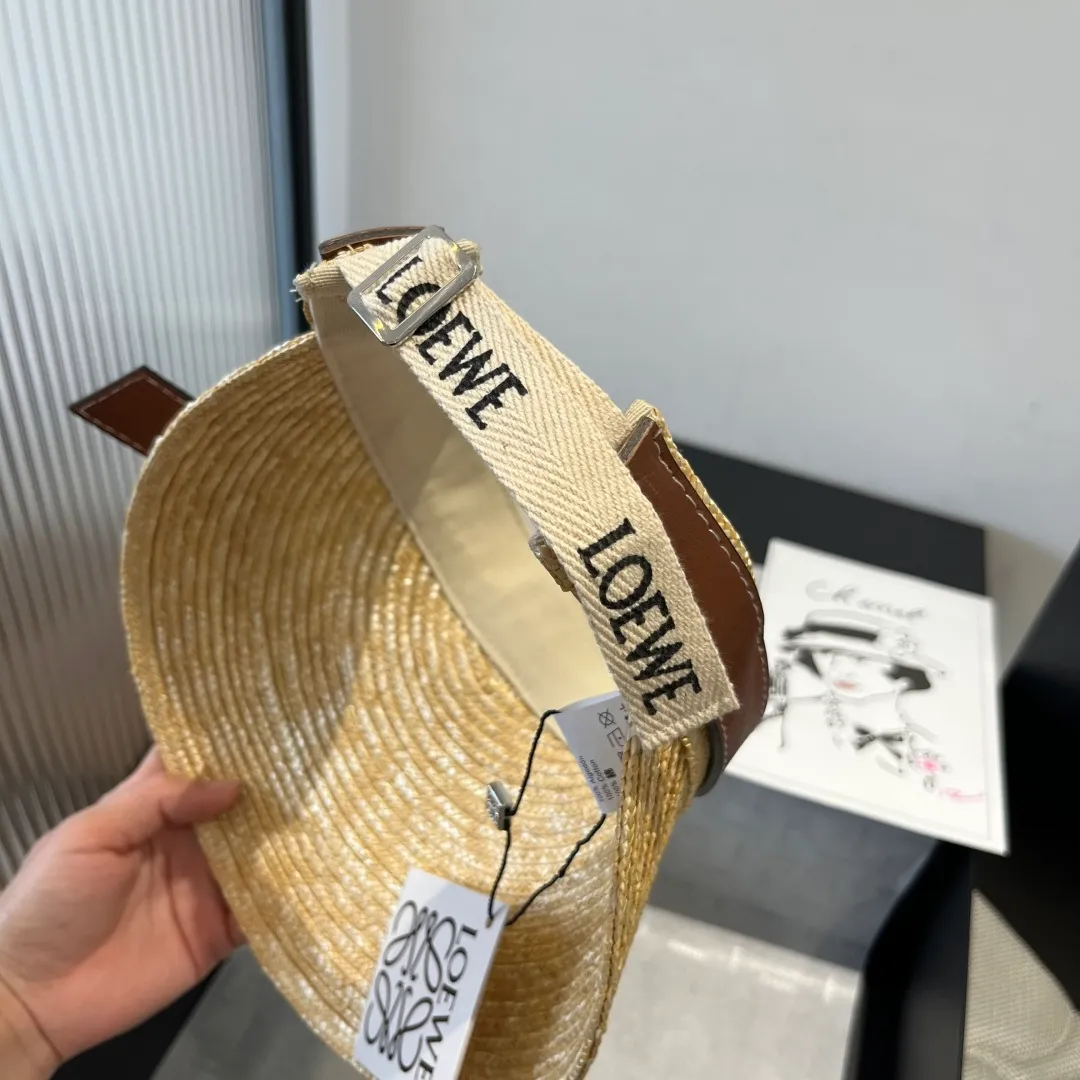 💰120¥ LOEVE empty top peaked cap, straw hat, original quality, exquisite workmanship, high-end luxury, very breathable and adjustable,