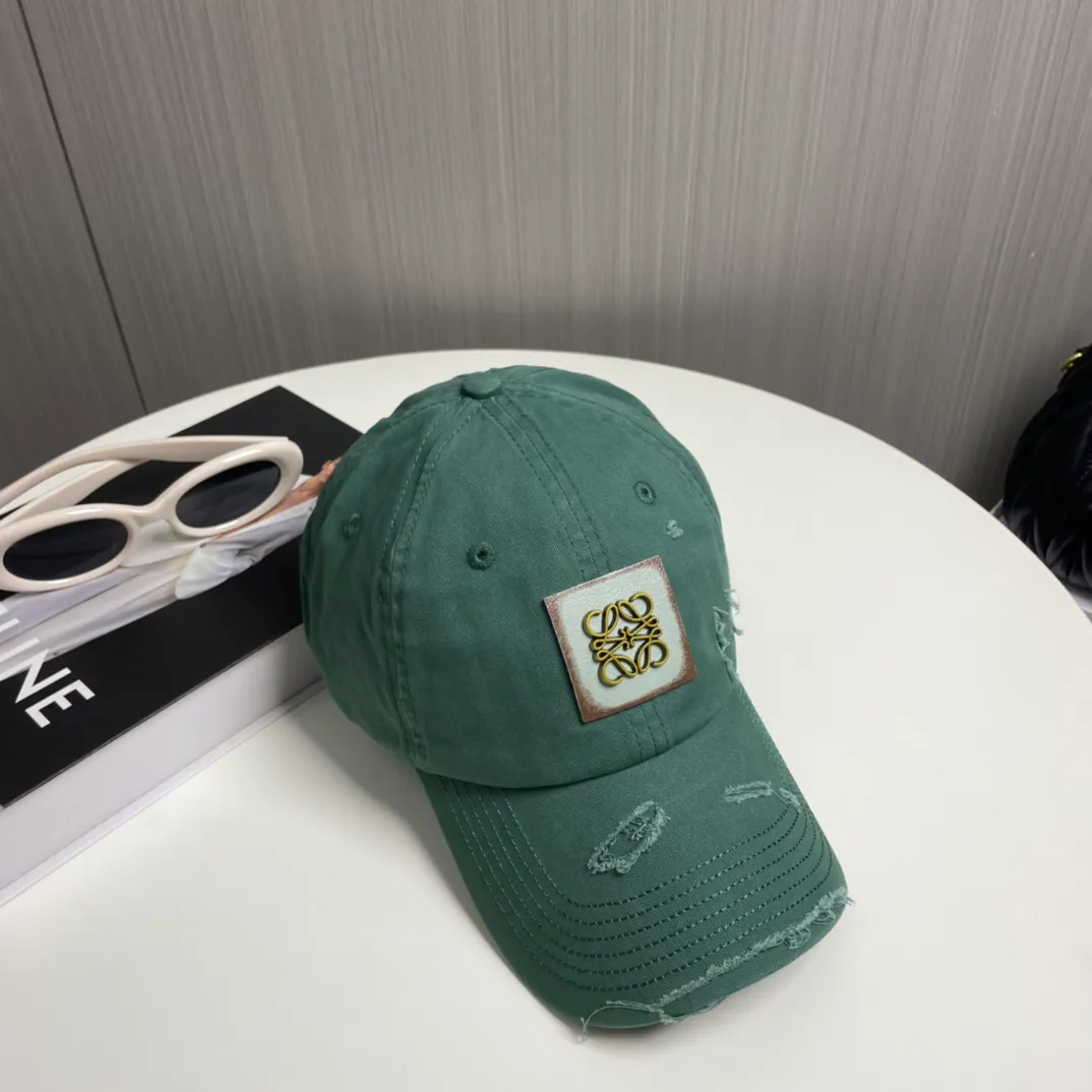 P66 🧢Loewe~New baseball cap🧢, simple and classic logo, super texture👍, exquisite big-name style, a must-have artifact for goddesses, couple style