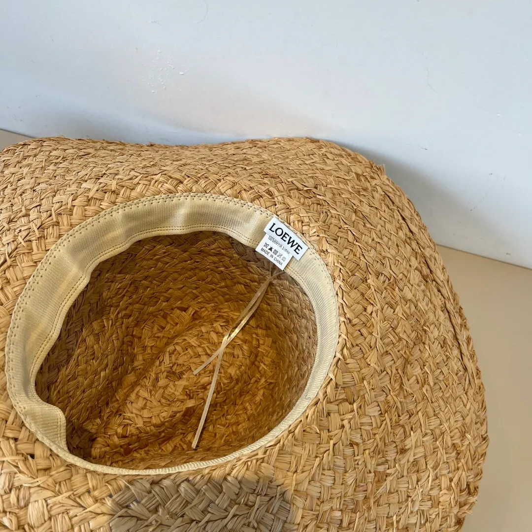 💰140¥ Loewe's new raffia hat, sunshade beach hat, head circumference 57cm