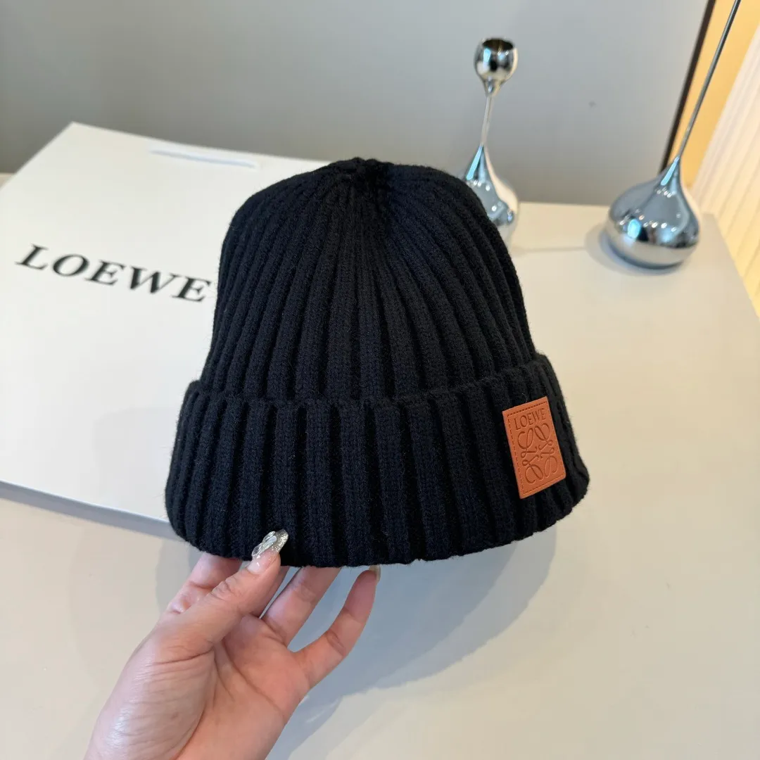 💰80¥ Loewe new knitted beanie
